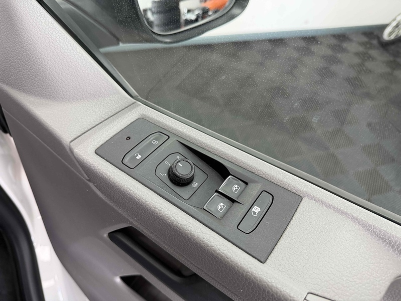 Volkswagen Transporter TDI T28 Startline - U2146