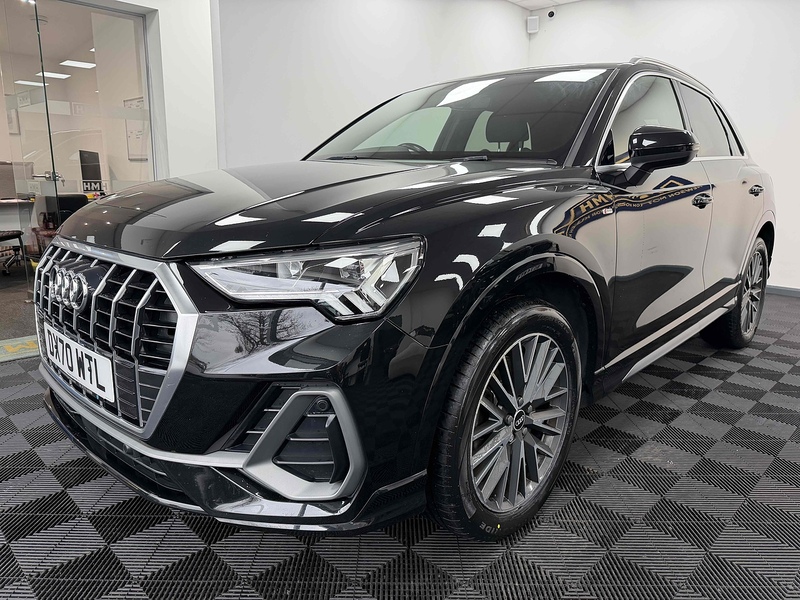 Audi Q3 TFSI S line - U2159