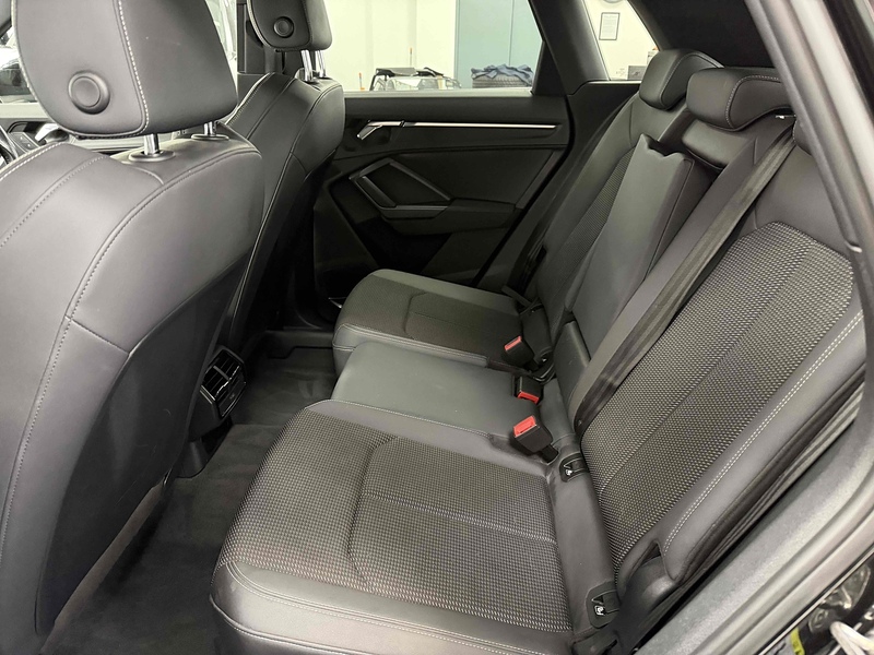 Audi Q3 TFSI S line - U2159