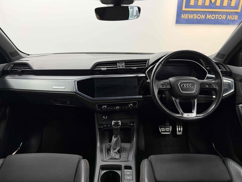Audi Q3 TFSI S line - U2159