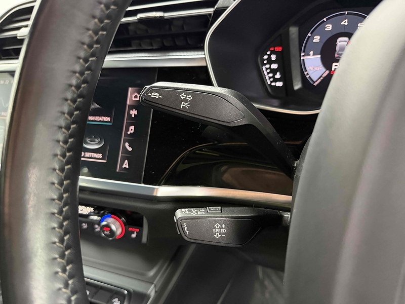 Audi Q3 TFSI S line - U2159