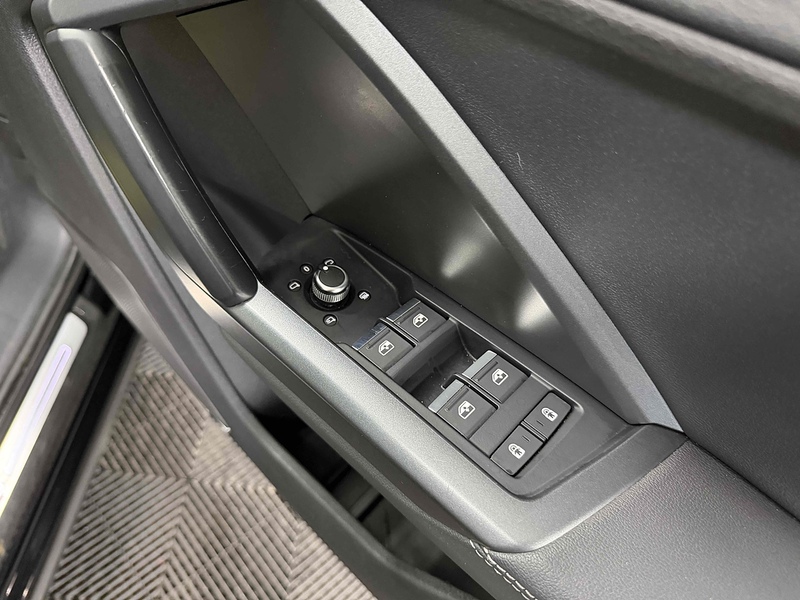 Audi Q3 TFSI S line - U2159