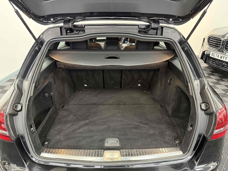 Mercedes-Benz C Class C200d AMG Line - U2164