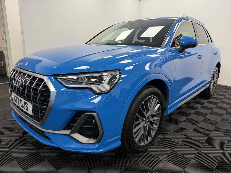 Audi Q3 TFSI CoD S line - U2176