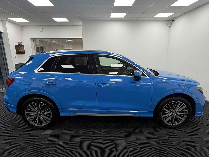 Audi Q3 TFSI CoD S line - U2176