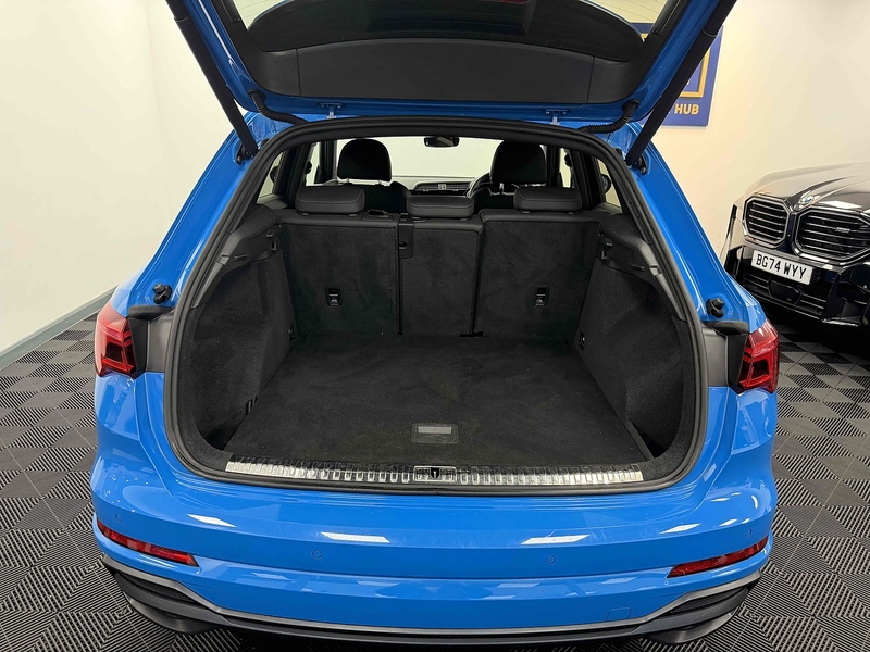 Audi Q3 TFSI CoD S line - U2176