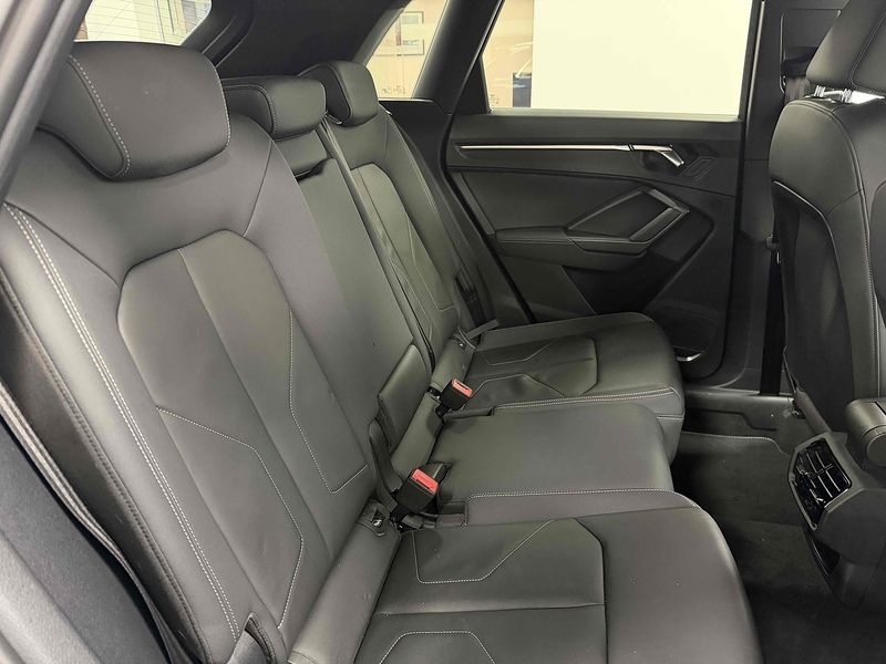 Audi Q3 TFSI CoD S line - U2176