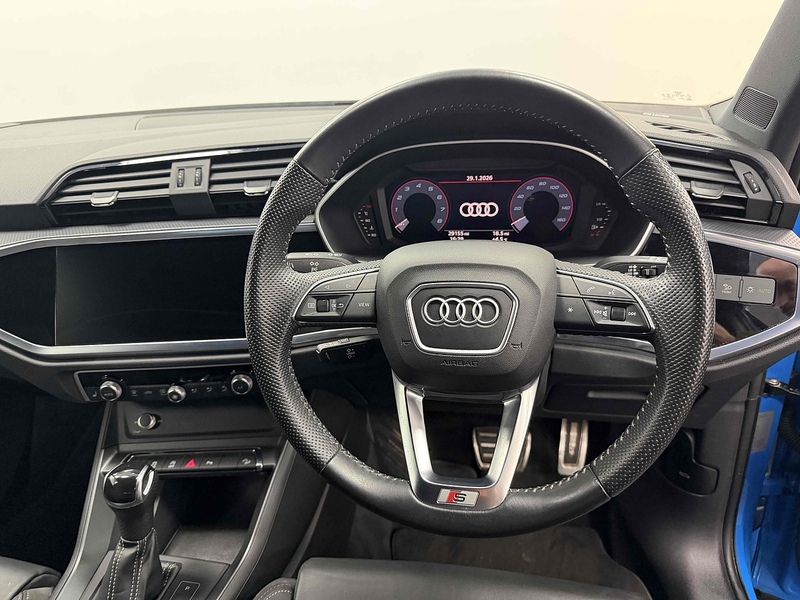 Audi Q3 TFSI CoD S line - U2176