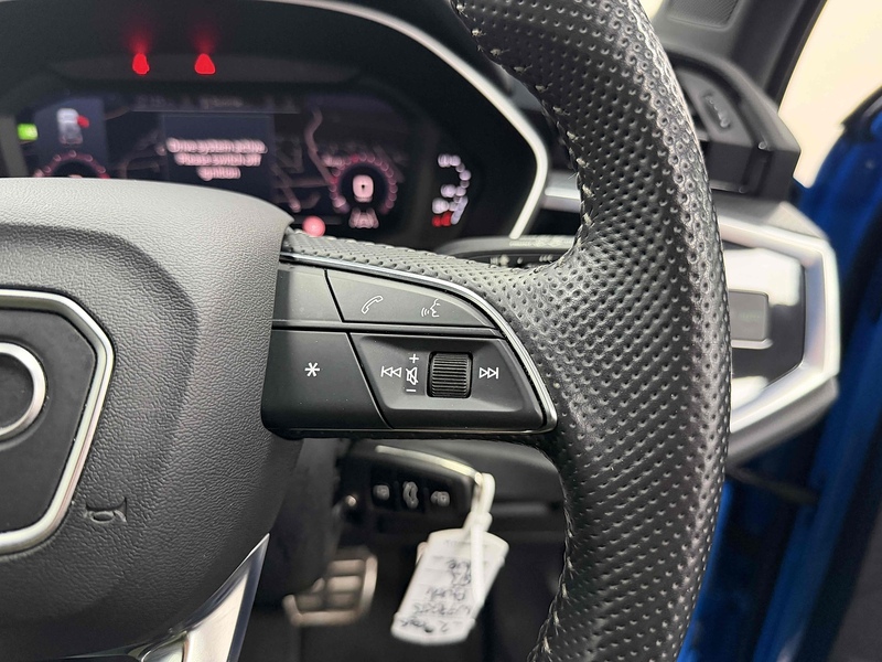 Audi Q3 TFSI CoD S line - U2176