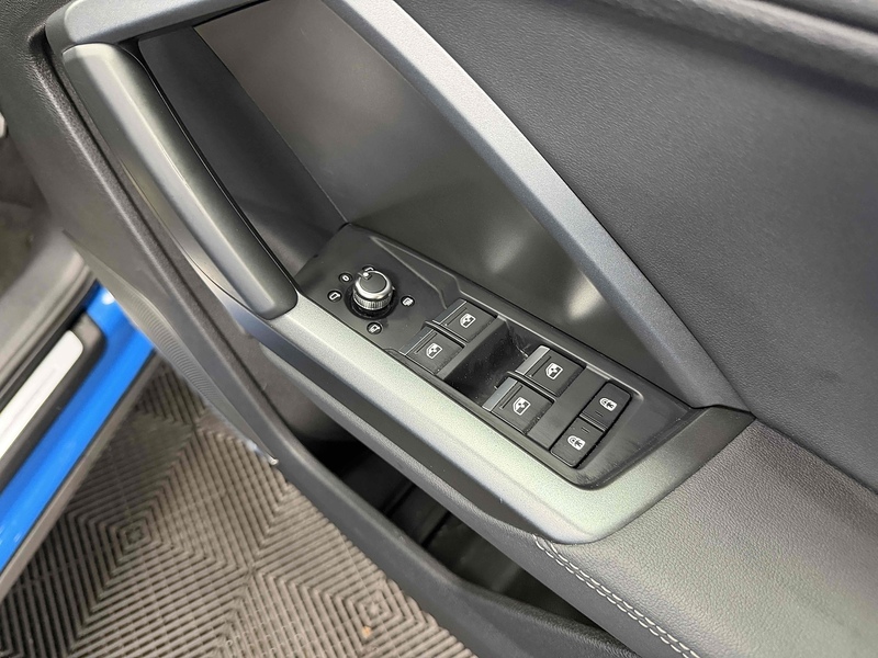 Audi Q3 TFSI CoD S line - U2176