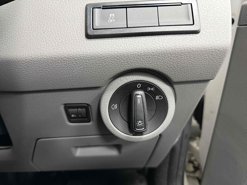 Volkswagen Transporter TDI T28 Startline - U2183