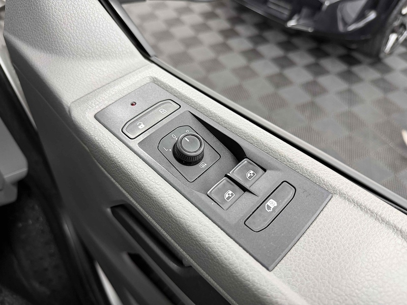 Volkswagen Transporter TDI T28 Startline - U2183