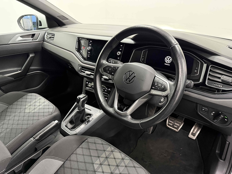 Volkswagen Taigo TSI R-Line - U2185