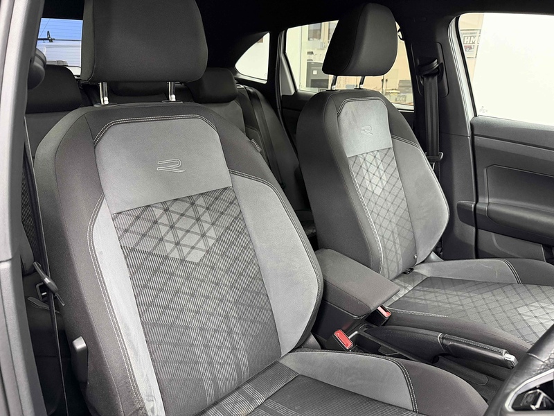 Volkswagen Taigo TSI R-Line - U2185