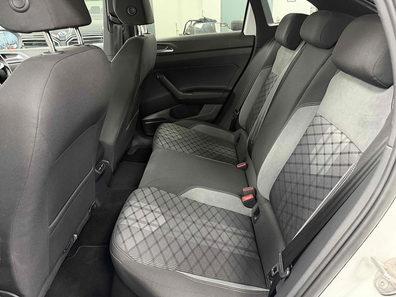 Volkswagen Taigo TSI R-Line - U2185