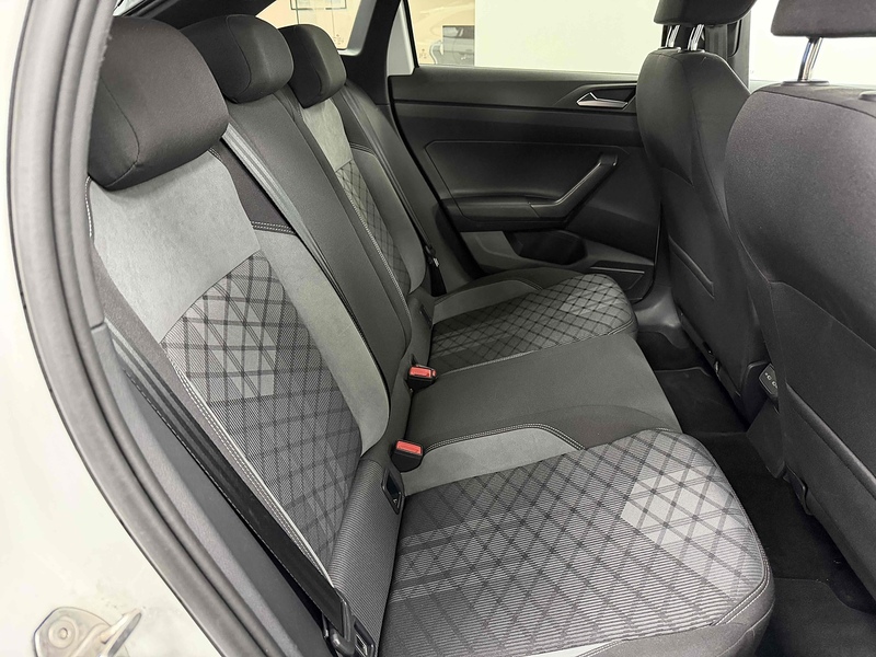 Volkswagen Taigo TSI R-Line - U2185