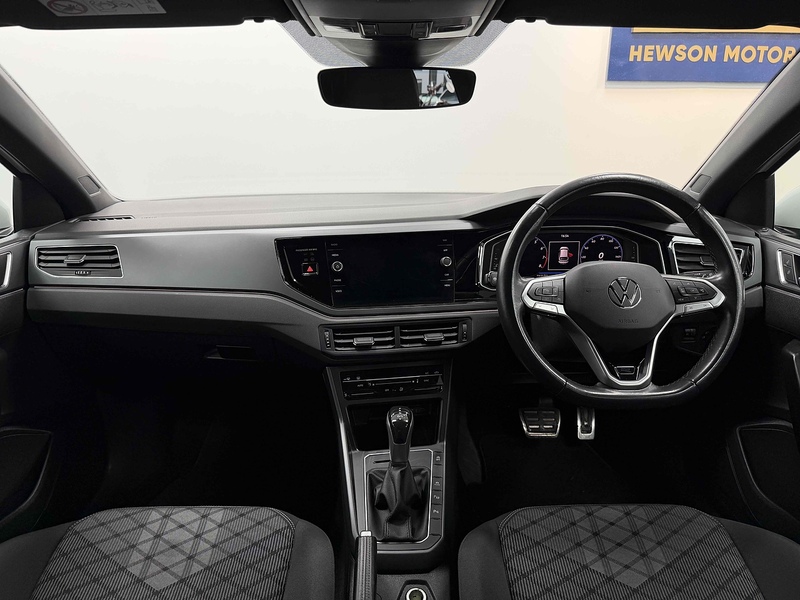 Volkswagen Taigo TSI R-Line - U2185