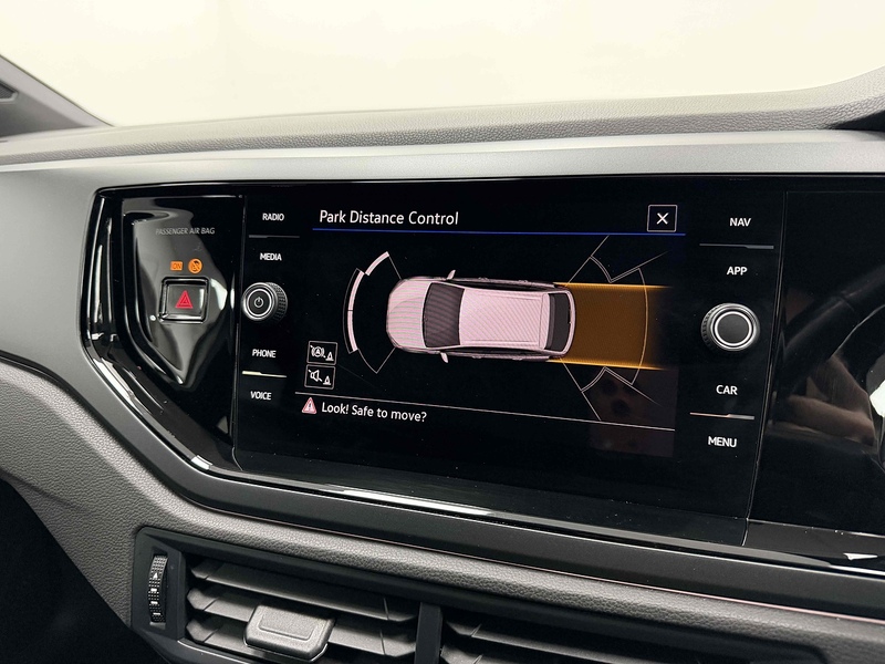 Volkswagen Taigo TSI R-Line - U2185