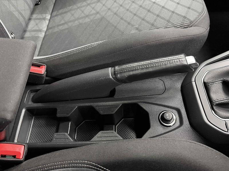 Volkswagen Taigo TSI R-Line - U2185