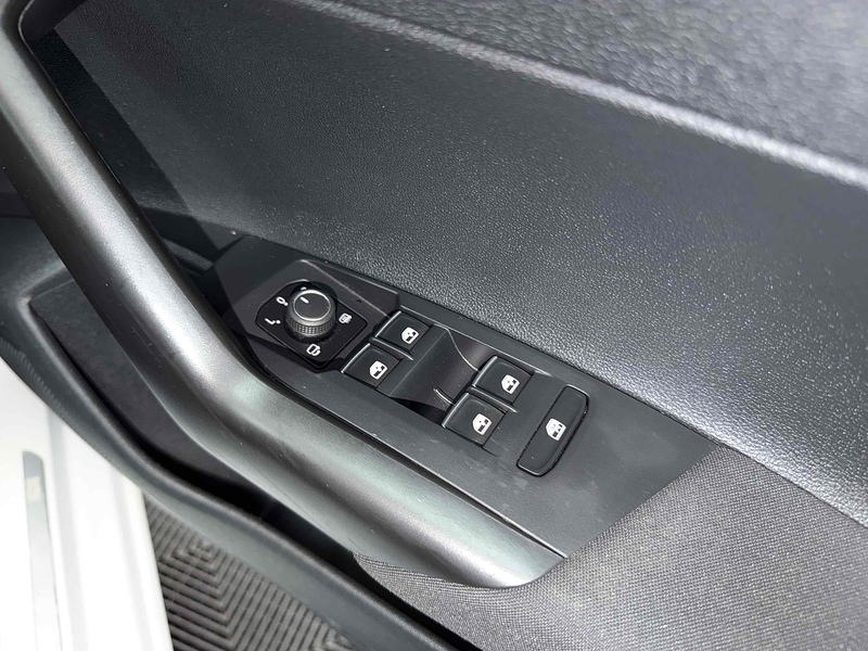 Volkswagen Taigo TSI R-Line - U2185