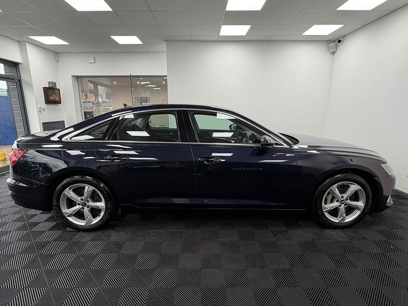 Audi A6 Saloon TFSIe Sport - U2188