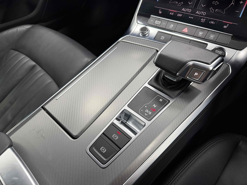 Audi A6 Saloon TFSIe Sport - U2188