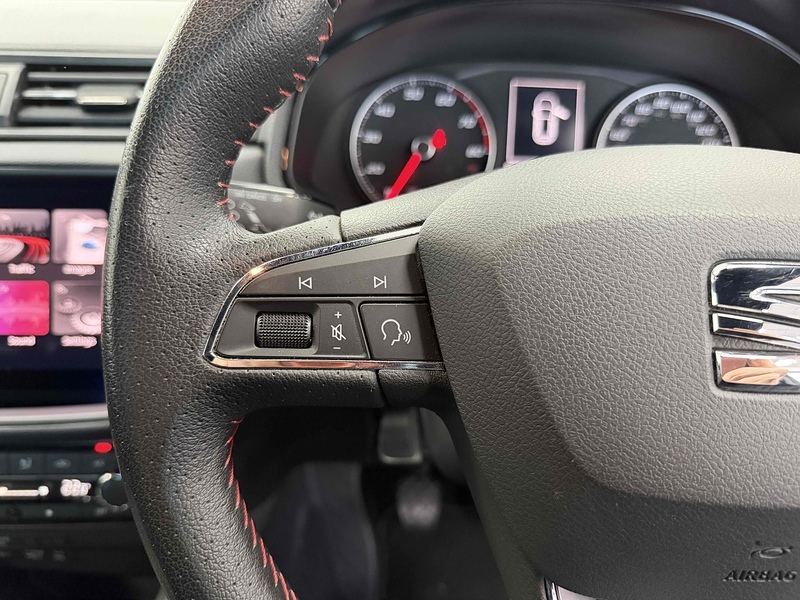 SEAT Arona TSI FR - U2192