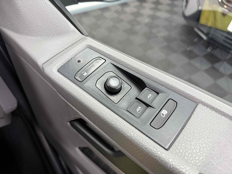 Volkswagen Transporter TDI T30 Highline - U2194