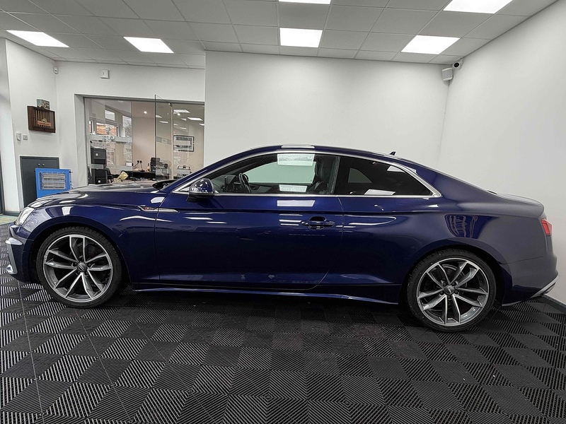 Audi A5 TFSI S line - U2195