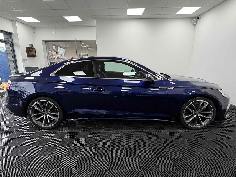 Audi A5 TFSI S line - U2195