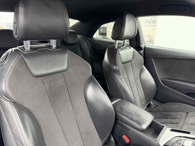 Audi A5 TFSI S line - U2195