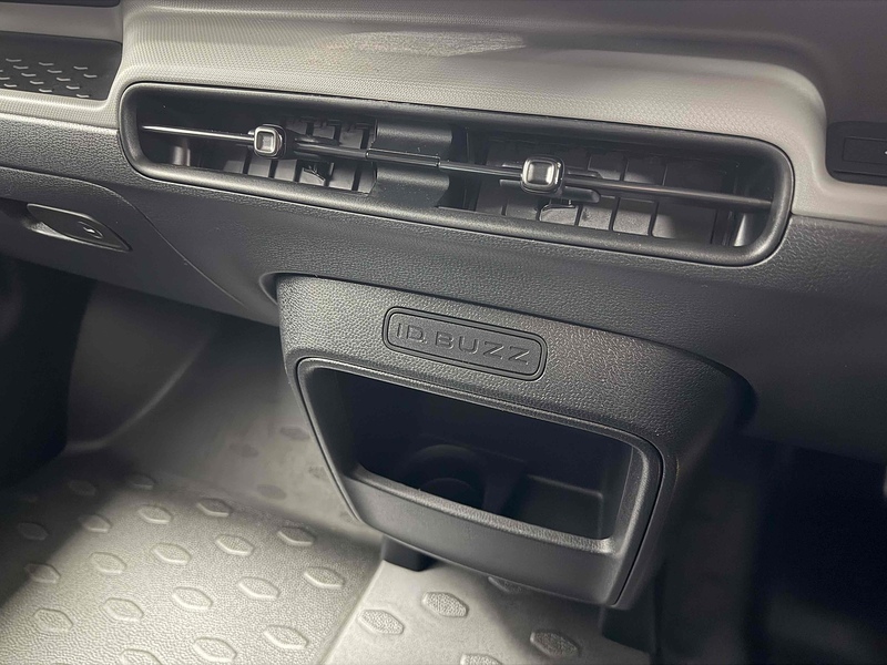 Volkswagen ID. Buzz Cargo Pro Commerce Plus - U2196