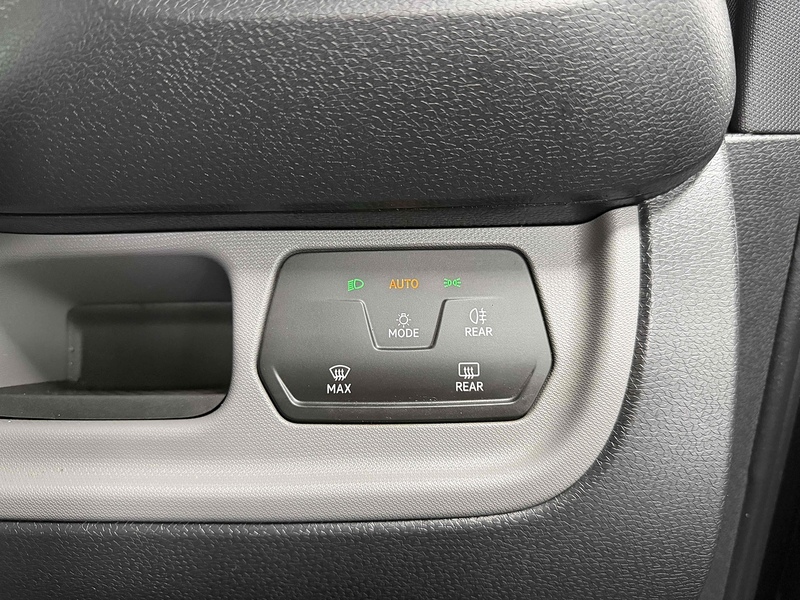 Volkswagen ID. Buzz Cargo Pro Commerce Plus - U2196