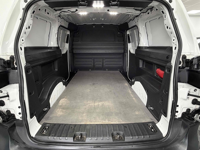 Volkswagen ID. Buzz Cargo Pro Commerce Plus - U2198