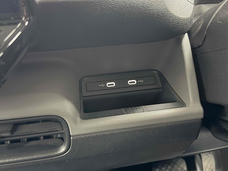 Volkswagen ID. Buzz Cargo Pro Commerce Plus - U2198