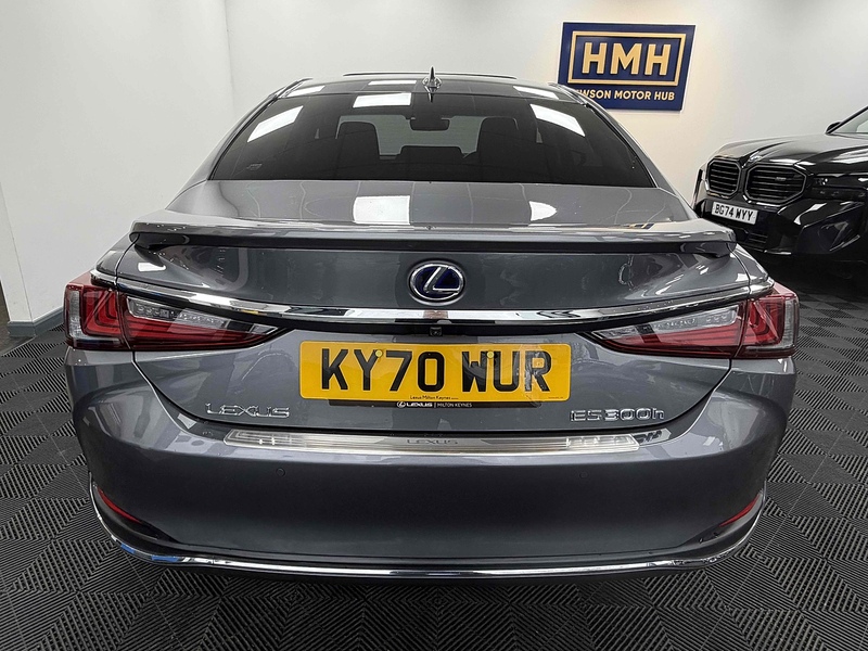 Lexus ES 300h - U2202