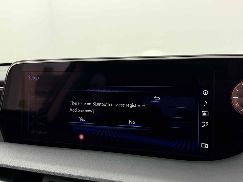 Lexus ES 300h - U2202