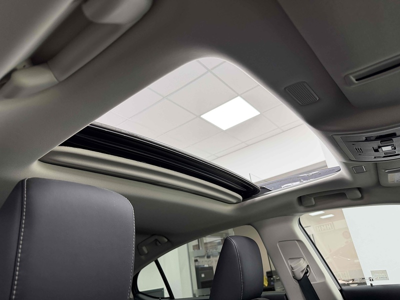 Lexus ES 300h - U2202