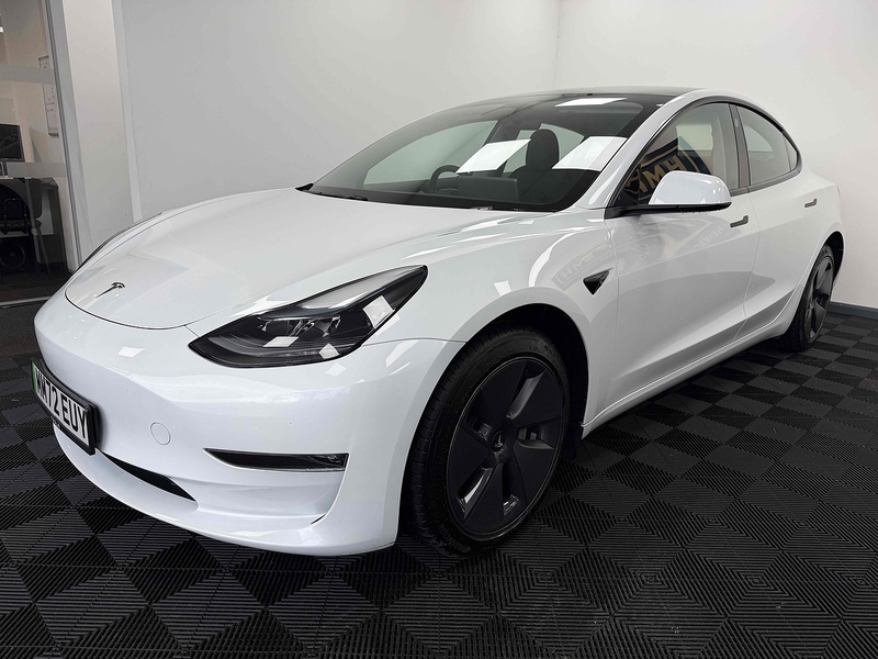 Tesla Model 3 Long Range - U2205
