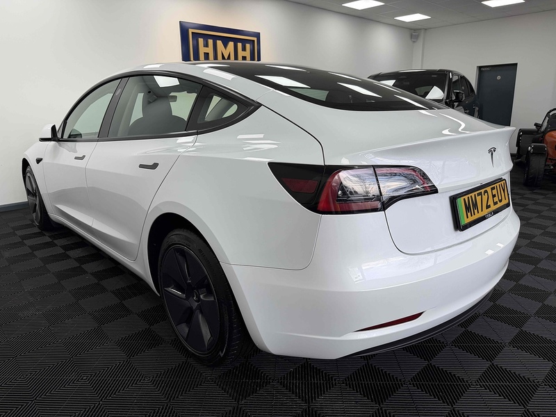 Tesla Model 3 Long Range - U2205