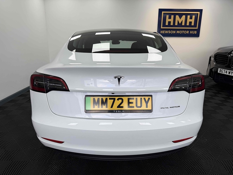 Tesla Model 3 Long Range - U2205