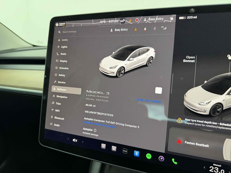 Tesla Model 3 Long Range - U2205