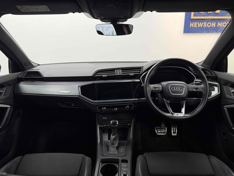 Audi Q3 TFSI CoD S line - U2210