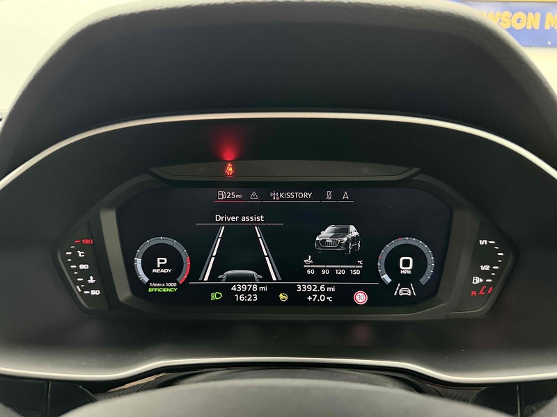 Audi Q3 TFSI CoD S line - U2210