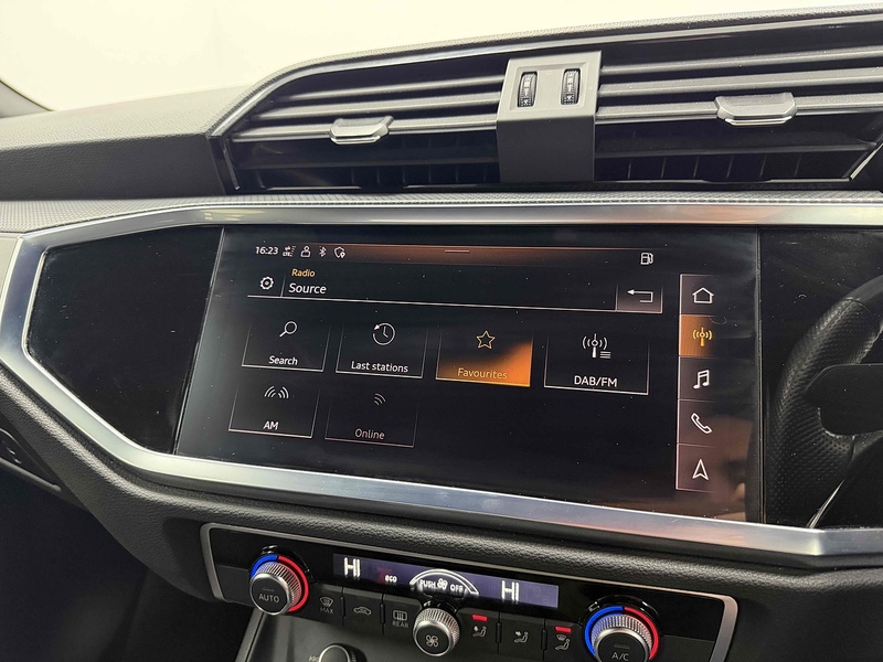 Audi Q3 TFSI CoD S line - U2210