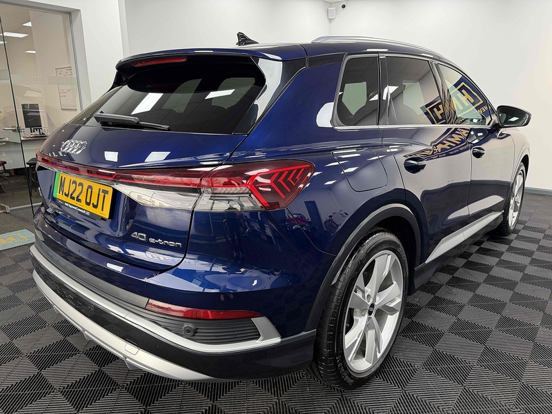 Audi Q4 e-tron S line - U2214