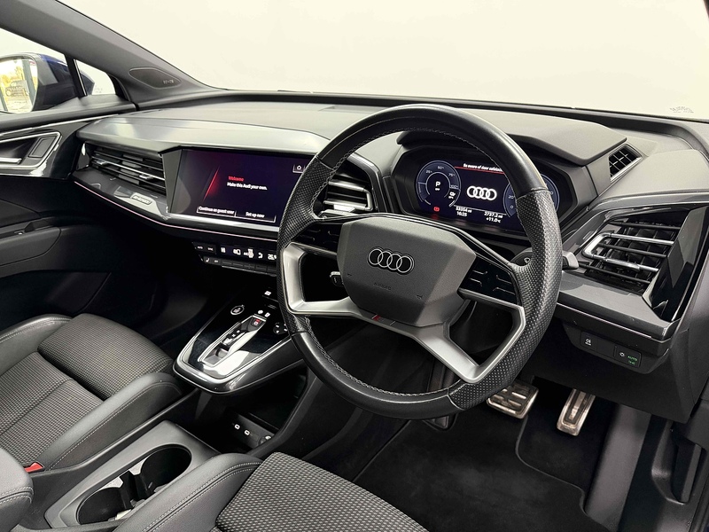 Audi Q4 e-tron S line - U2214