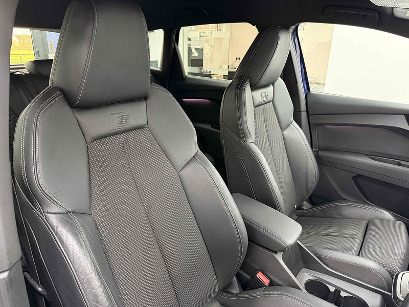 Audi Q4 e-tron S line - U2214