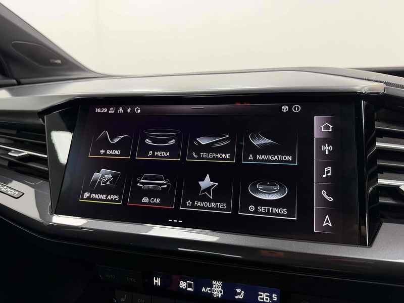 Audi Q4 e-tron S line - U2214