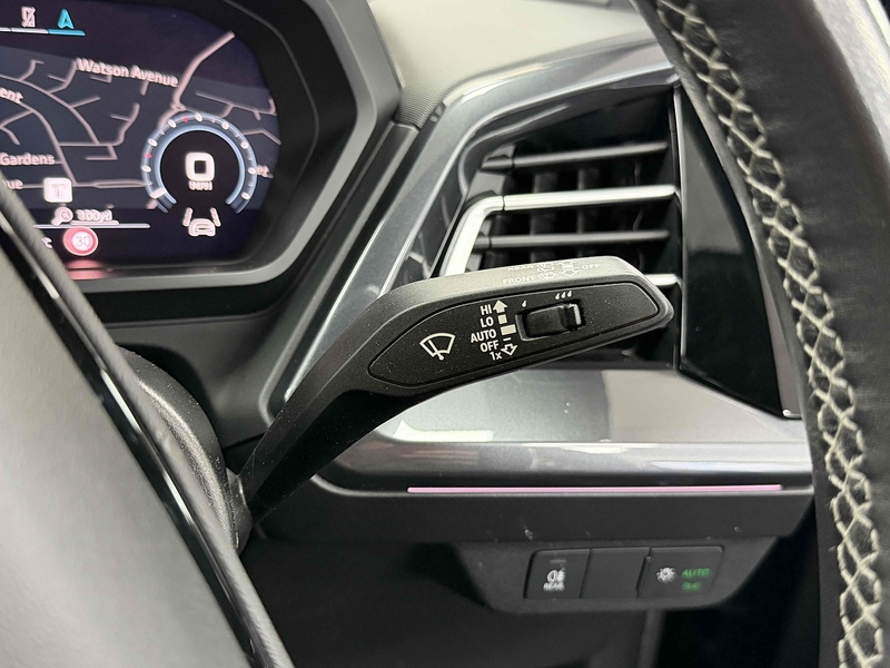 Audi Q4 e-tron S line - U2214